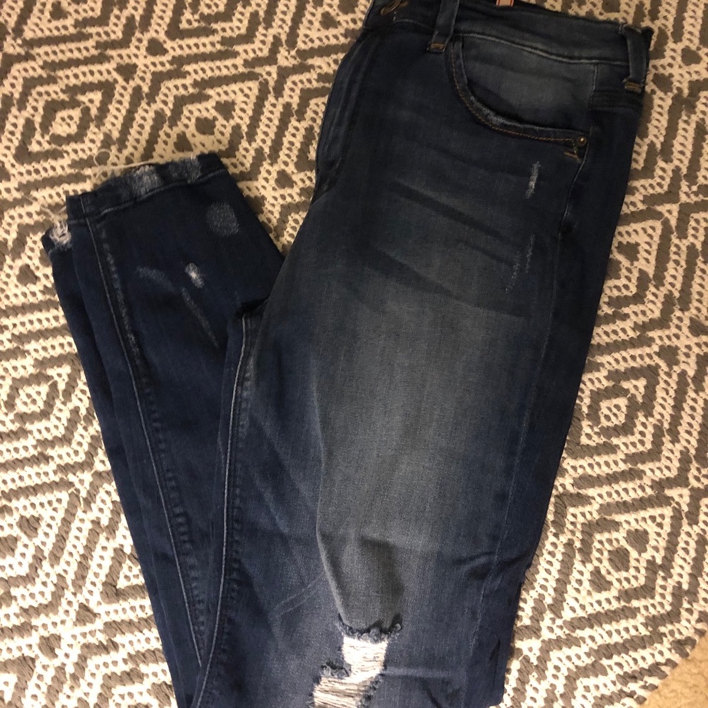 Sneak Peek jeans